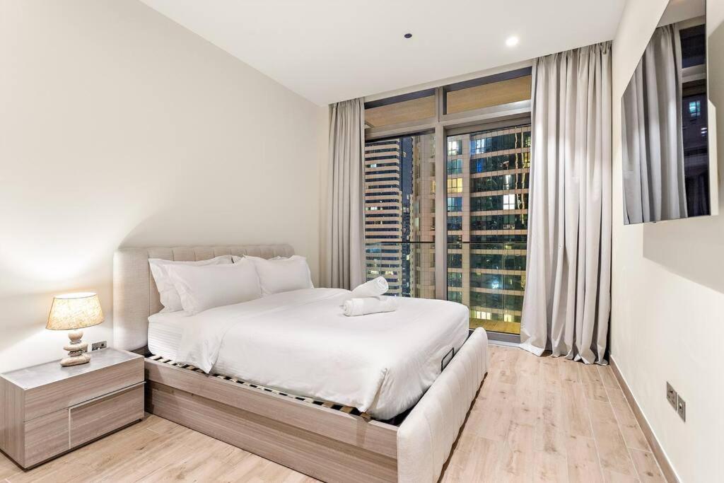 Luxury 1br With Marina View Jumeirah Living * Dubai