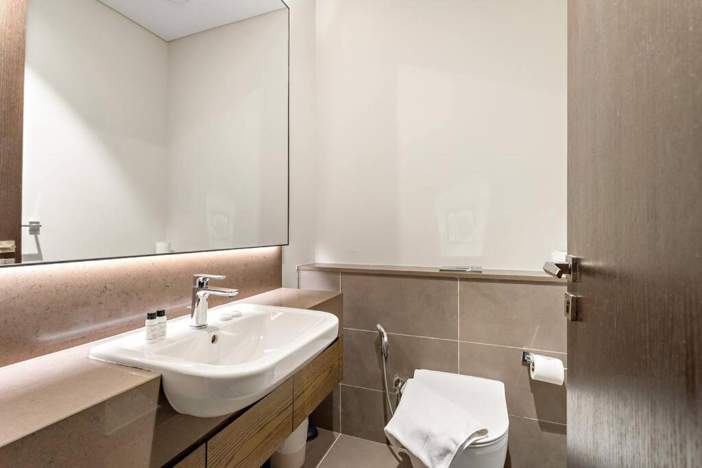 Luxury 1br With Marina View Jumeirah Living Apartment